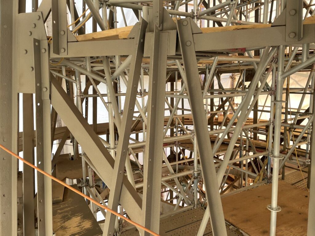 Sablage au jet de la structure d’acier du clocher de la cathédrale Christ Church (11)