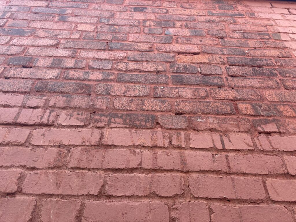 Décapage de peinture sur brique à Westmount (3)