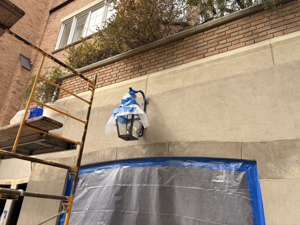 Sablage de finition sur pierre à Westmount (4)