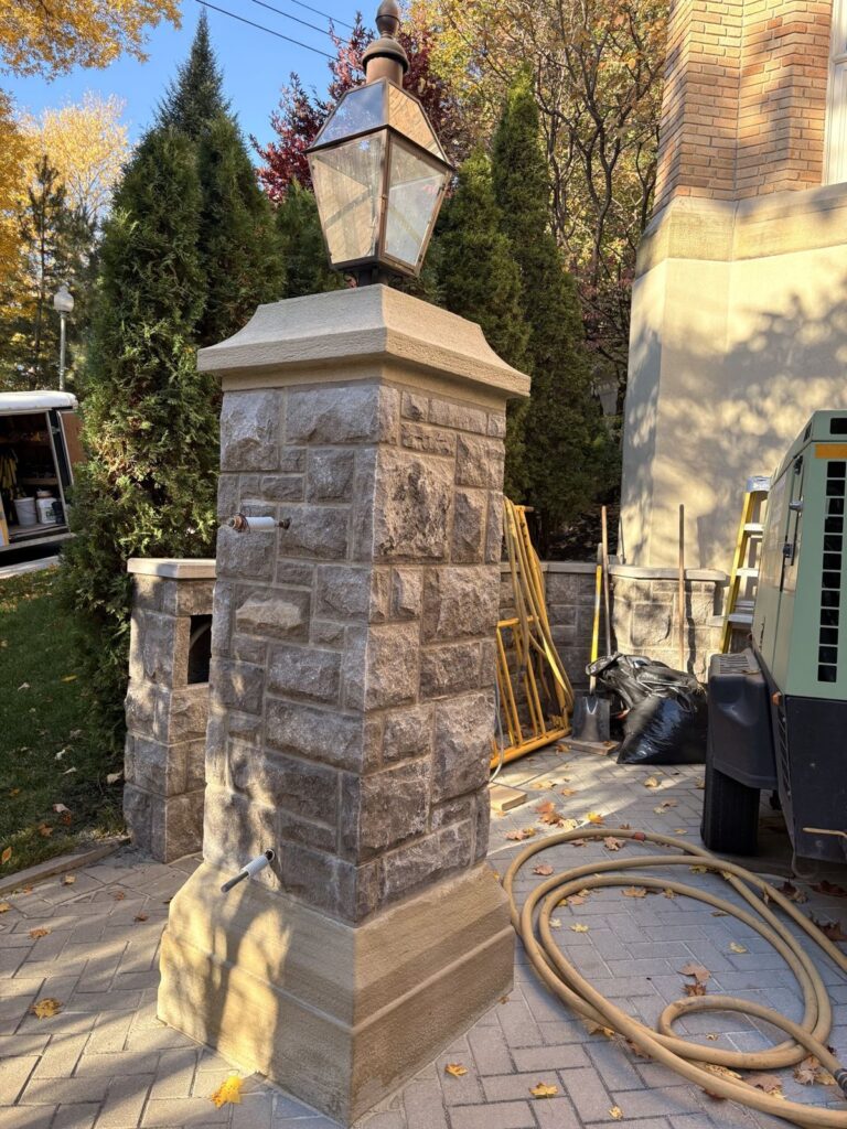 Sablage de finition sur pierre à Westmount (7)